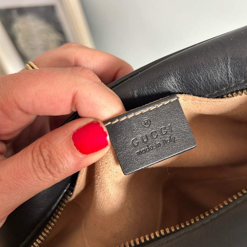 Gucci Black Chevron GG Leather Crossbody Bag - Picture 4 of 14